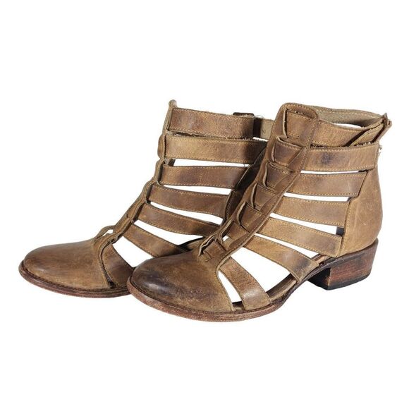 FREEBIRD BY STEVEN Women's Stone US 7M Brown Leather Distressed Cut Out Booties - Picture 1 of 14